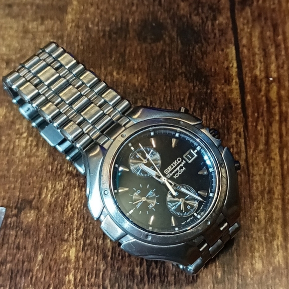 Seiko Titanium Blue Chronograph Sapphire Crystal Men's Watch - Picture 4 of 11